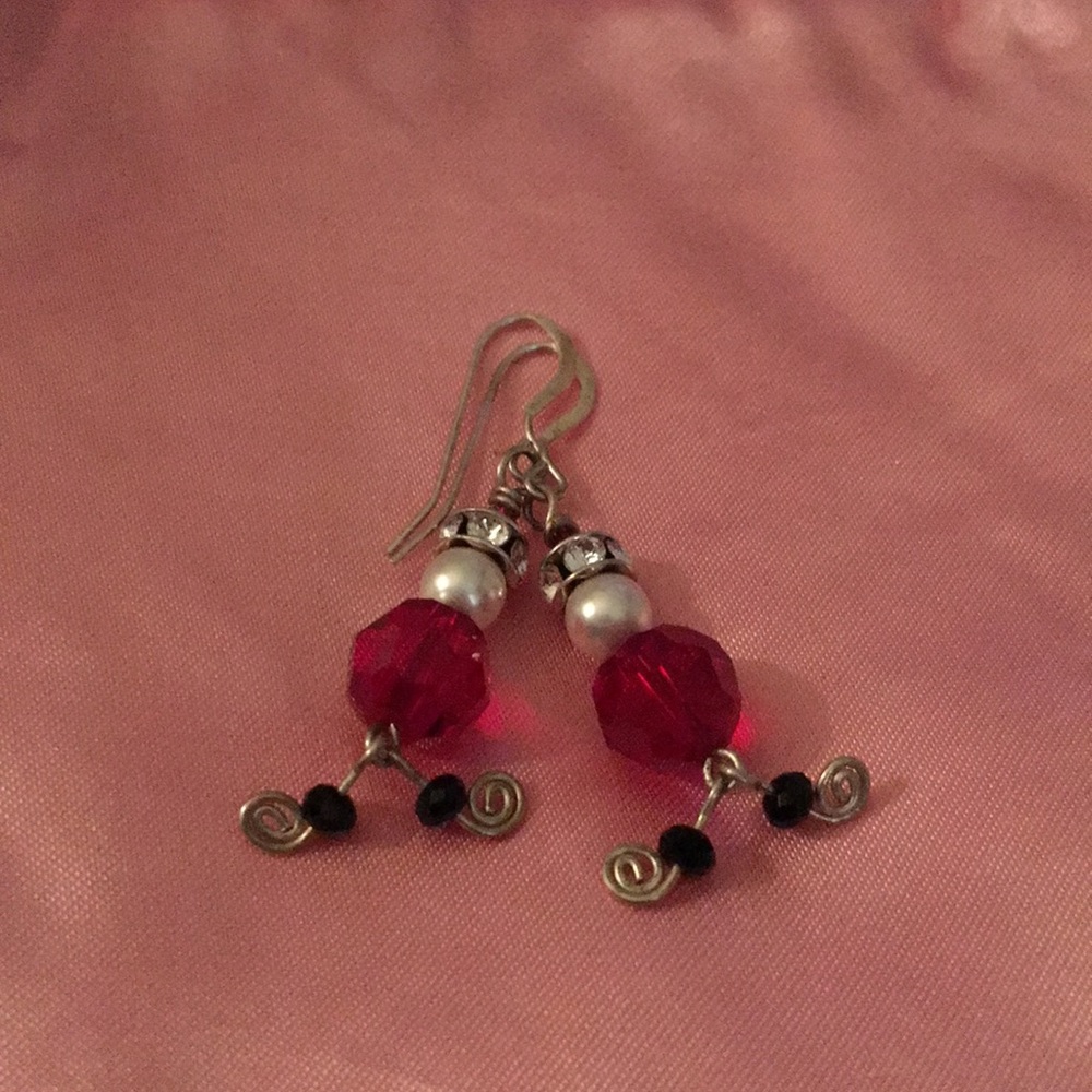 Santa earrings - Picture 2 of 3